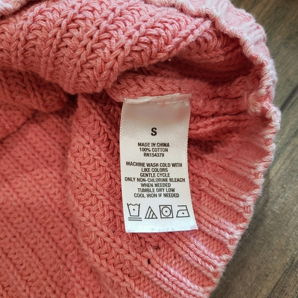 Aeropostale Pink Cropped Sweater Size Small - Picture 4 of 6